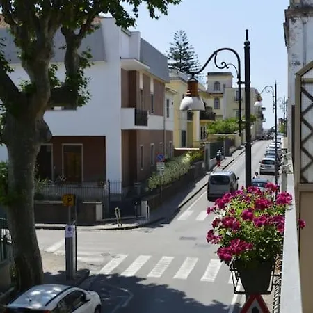 Fedro Domus Apartment